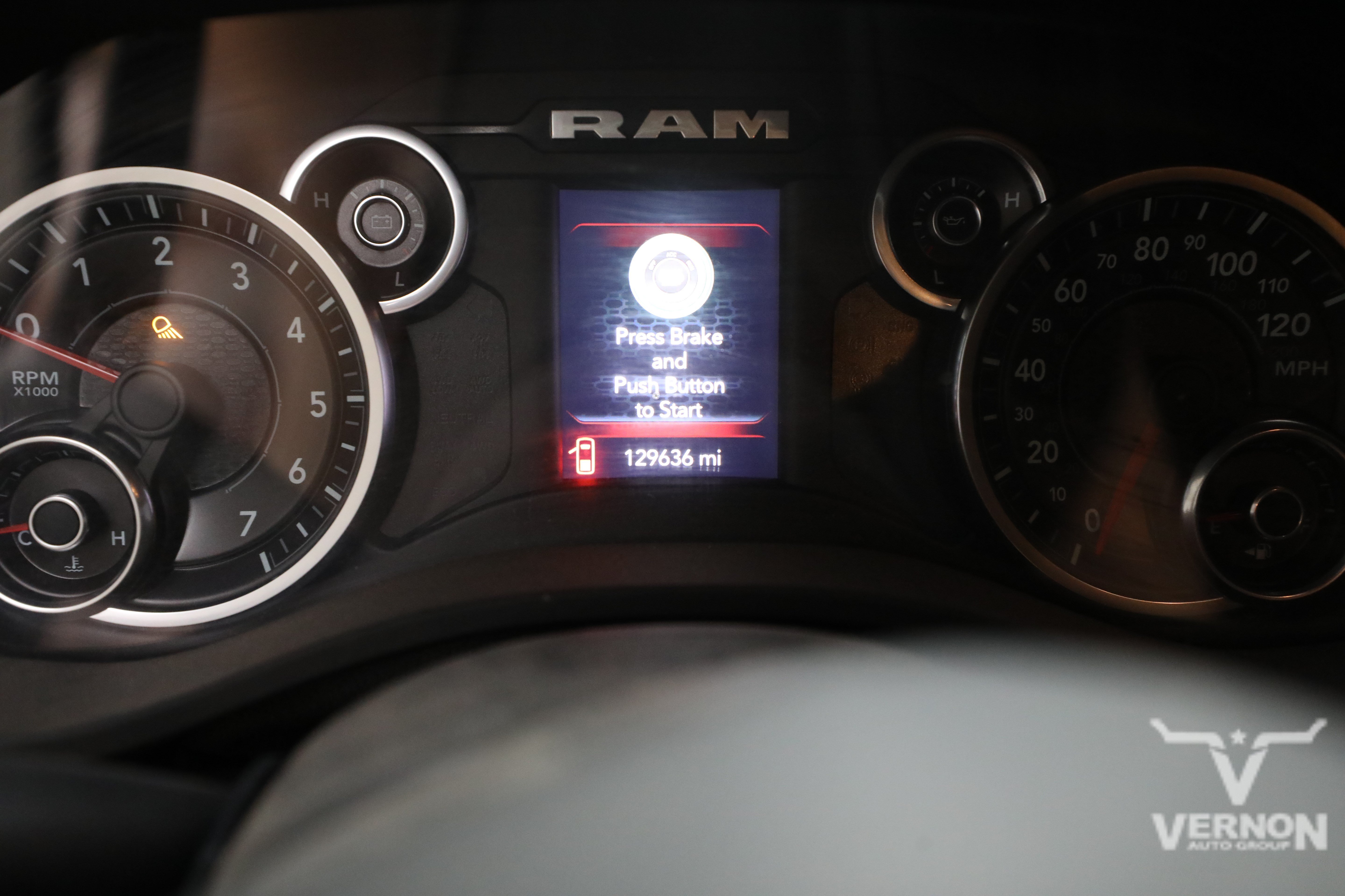 Used 2019 Diamond Black Crystal Pearlcoat Ram Y image 10