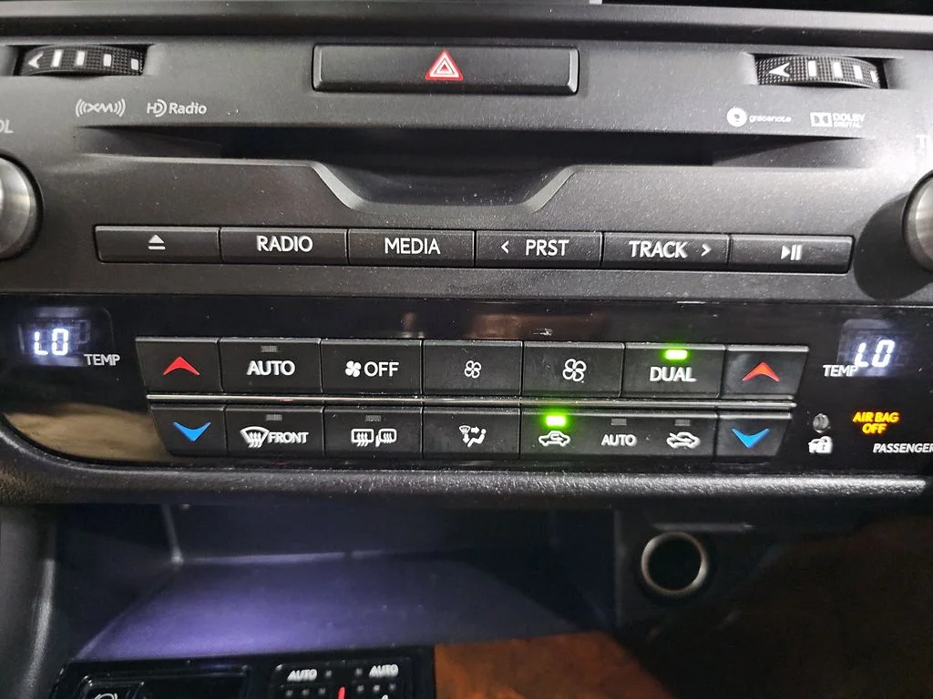 Used 2018 Red Lexus 350 image 27
