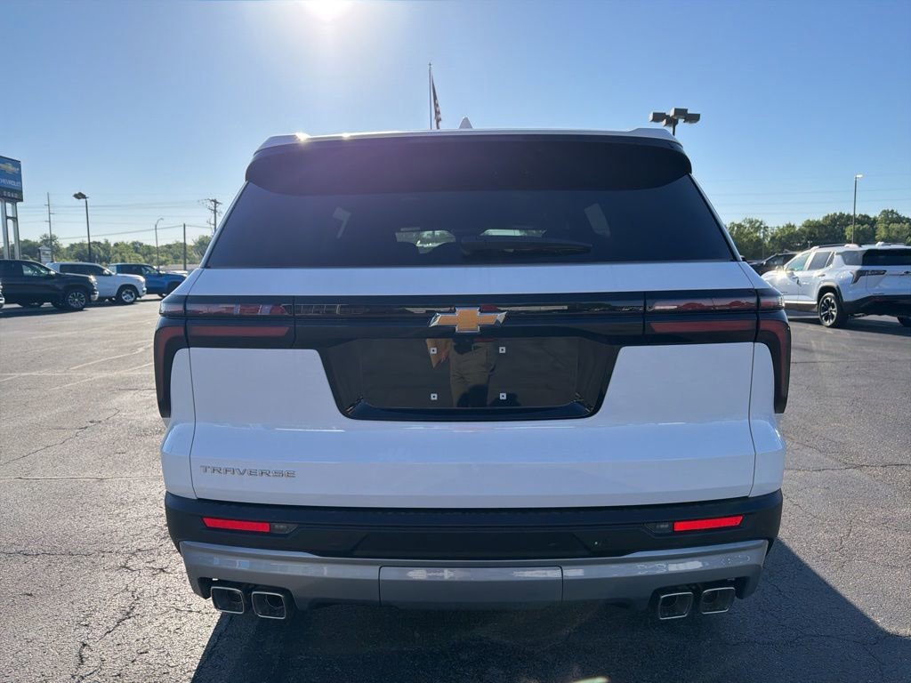 New 2026 Summit White Chevrolet LT image 4