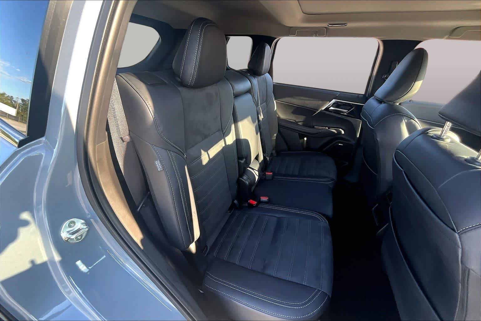 Used 2026 Moonstone Gray Metallic/Black Roof Mitsubishi Trail Edition image 20