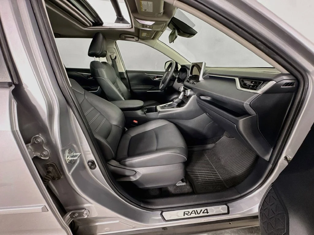 Used 2023 Silver Toyota XLE Premium image 36