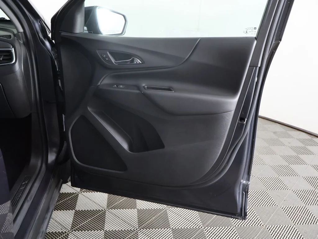 Used 2022 Gray Chevrolet LT image 20