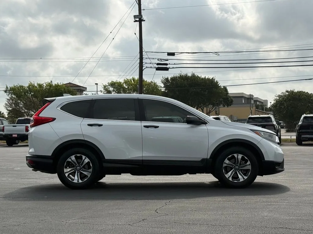 Used 2019  Honda LX image 5