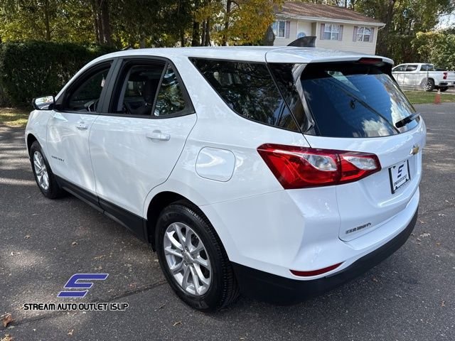 2020 Chevrolet Equinox LS photo 3