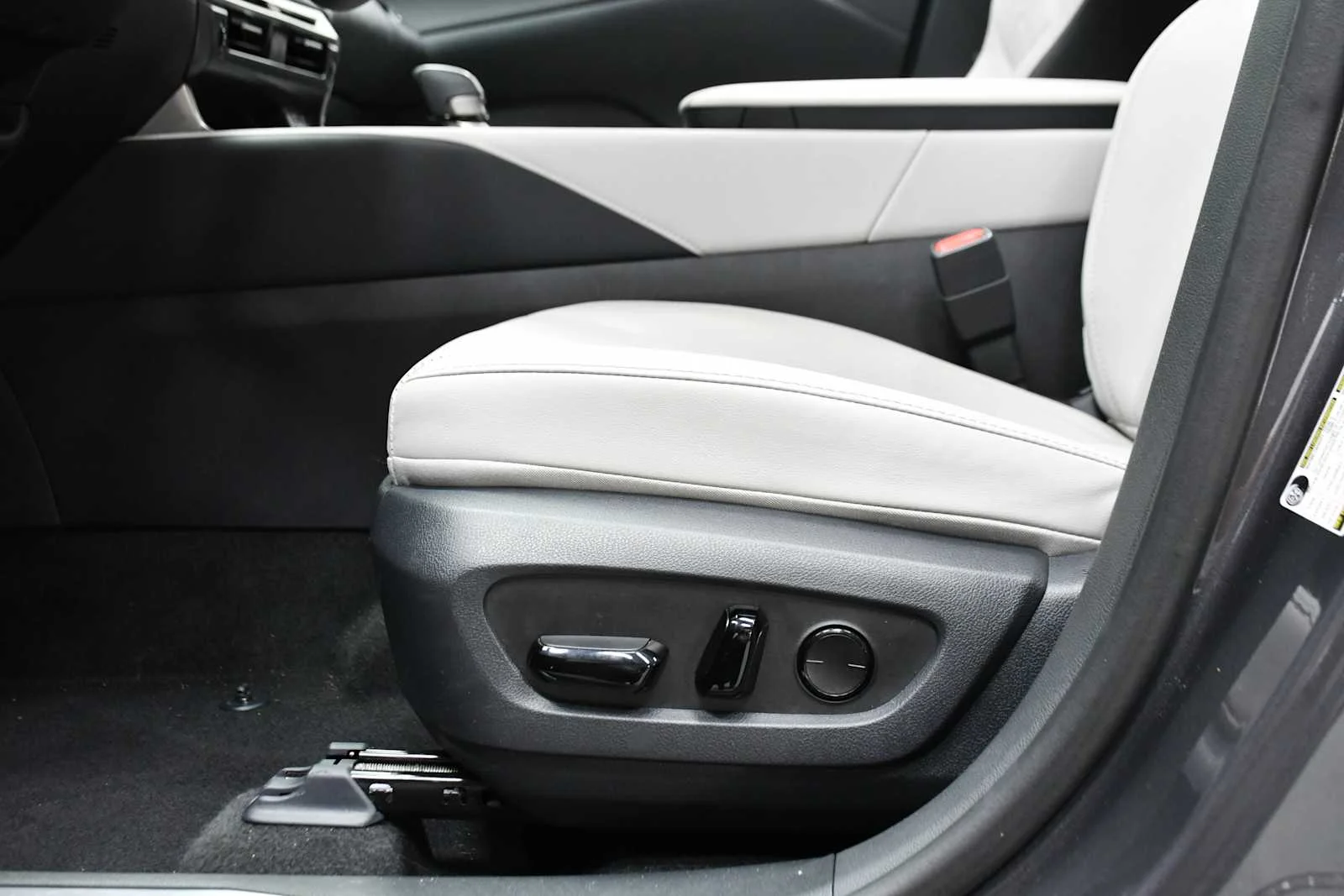 Certified Used 2025 CLOUDBURST GRAY Lexus Premium image 15