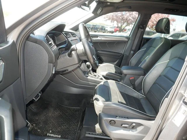 Used 2023 Gray Volkswagen 2.0T SEL R-Line image 13