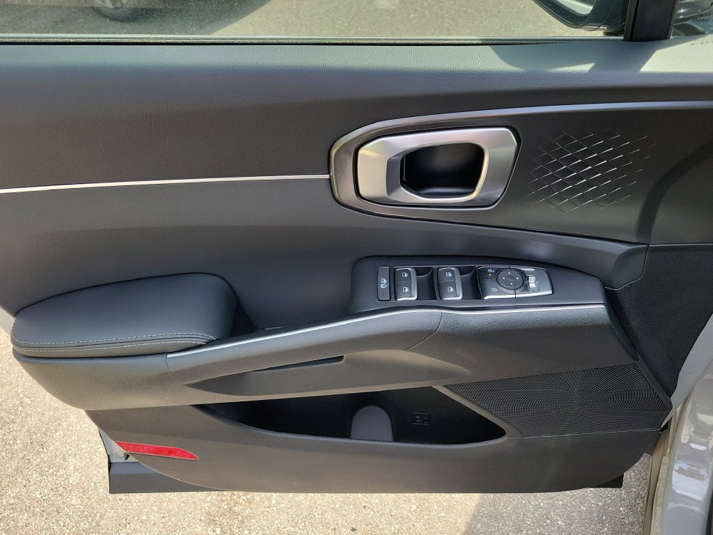 New 2026 Wolf Gray Kia S image 20