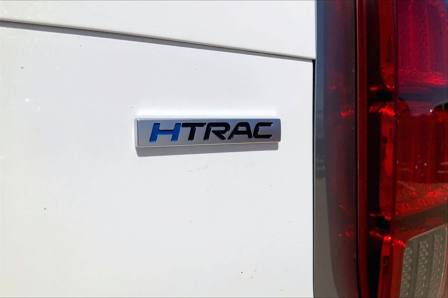 Used 2025 Hyper White Hyundai SEL image 10