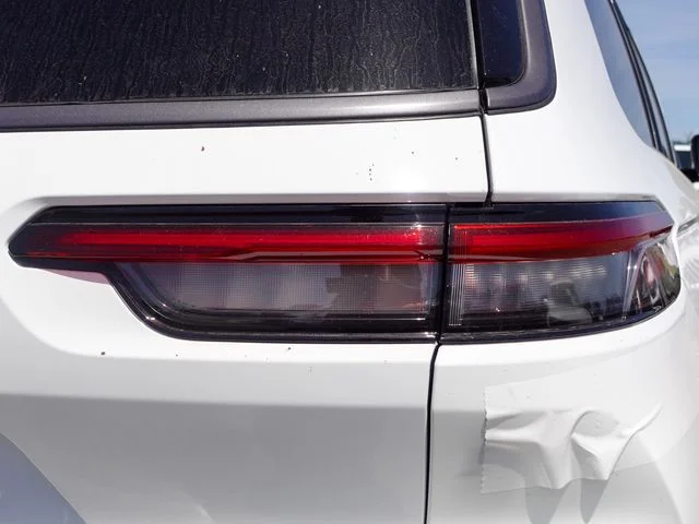 New 2026 Bright White Clear-Coat Exterior Paint Jeep Altitude image 6