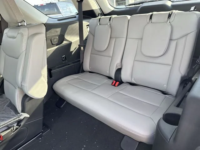 New 2026 Space White Metallic Ford Active image 55
