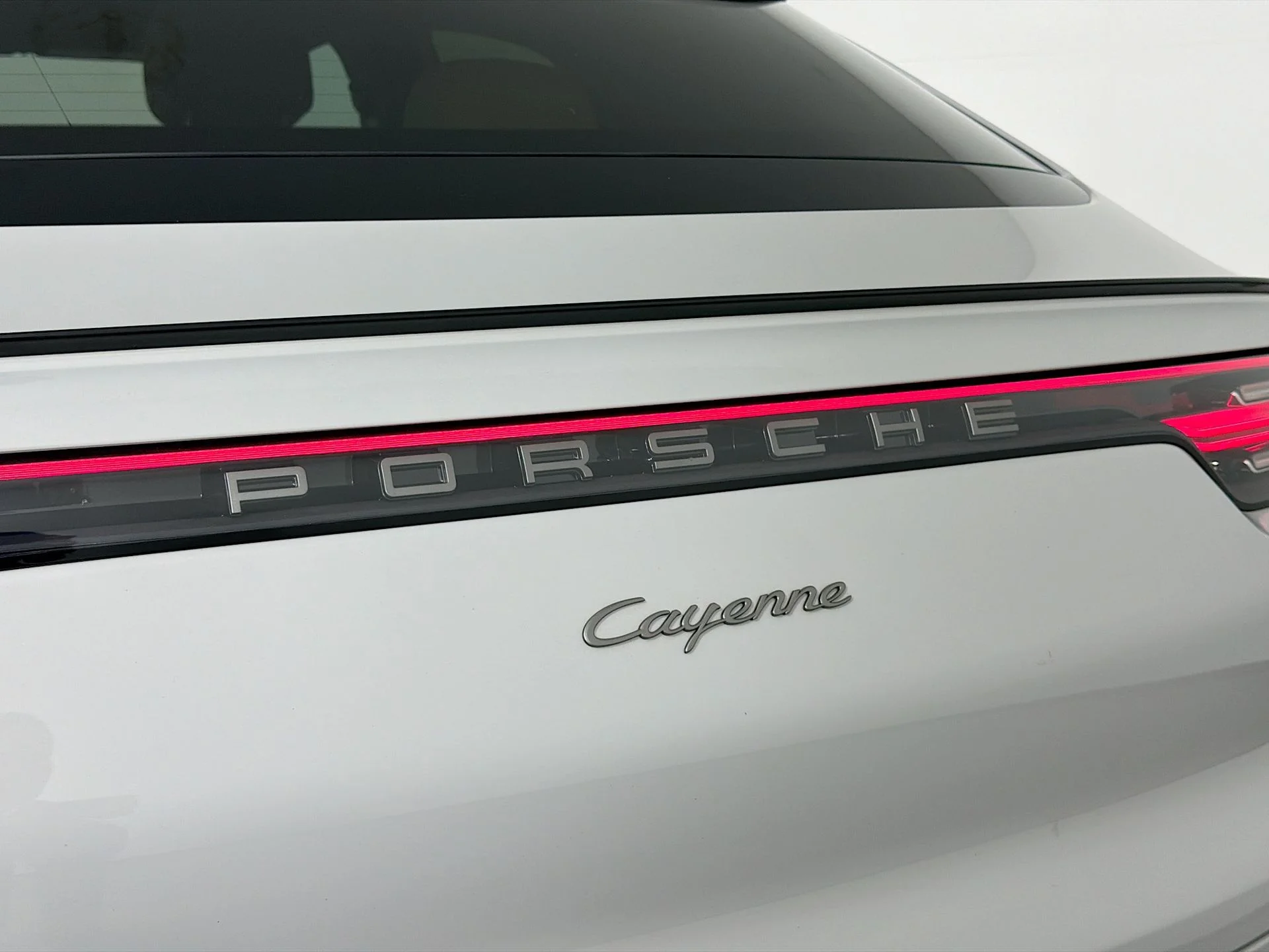 Used 2022  Porsche Platinum Edition image 17
