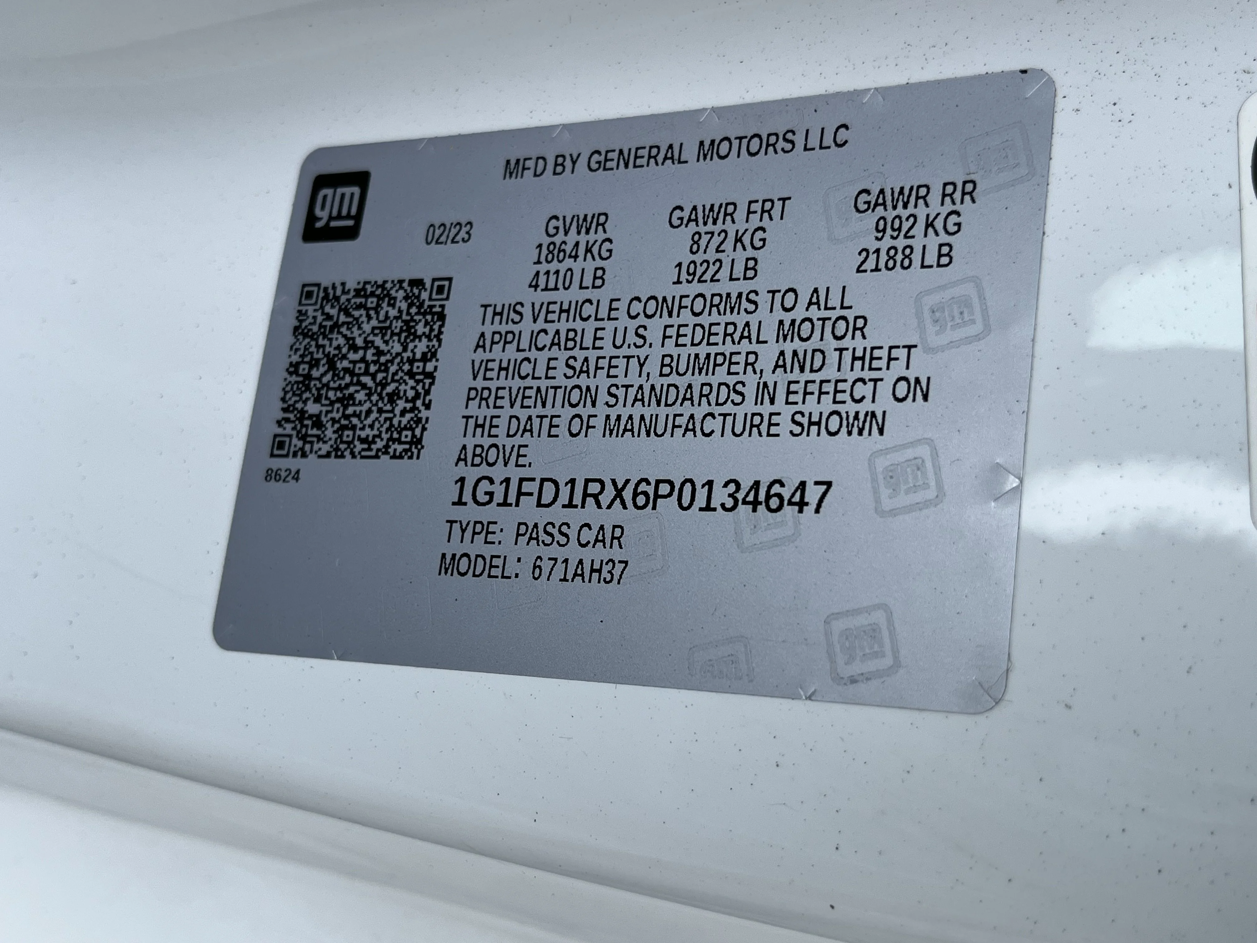 Used 2023 Summit White Chevrolet 2LT image 20