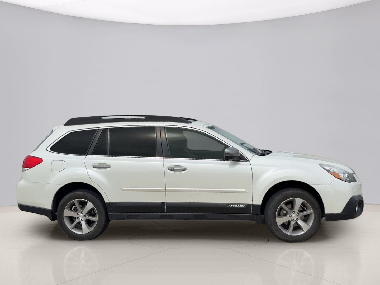 Used 2013 White Subaru LIMITED image 6