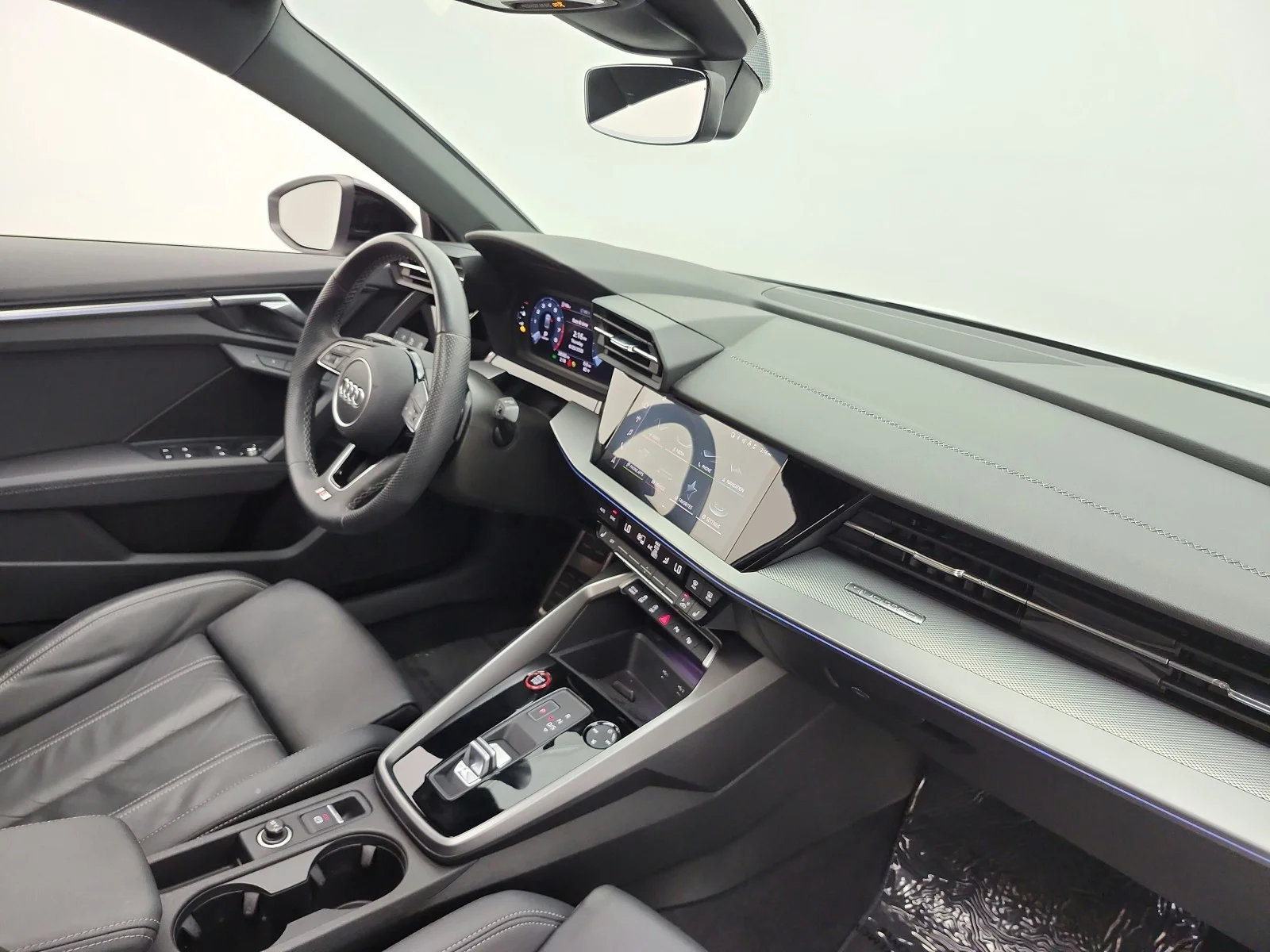Used 2023 Ibis White Audi Premium 2.0 TFSI quattro image 18