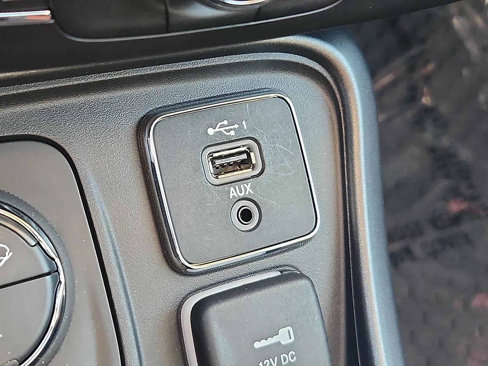 Used 2021 Diamond Black Jeep Trailhawk image 26