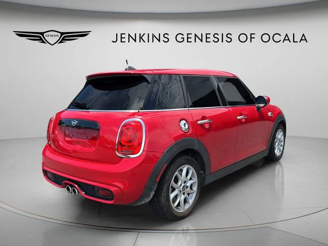 Used 2020 Red MINI Signature image 3