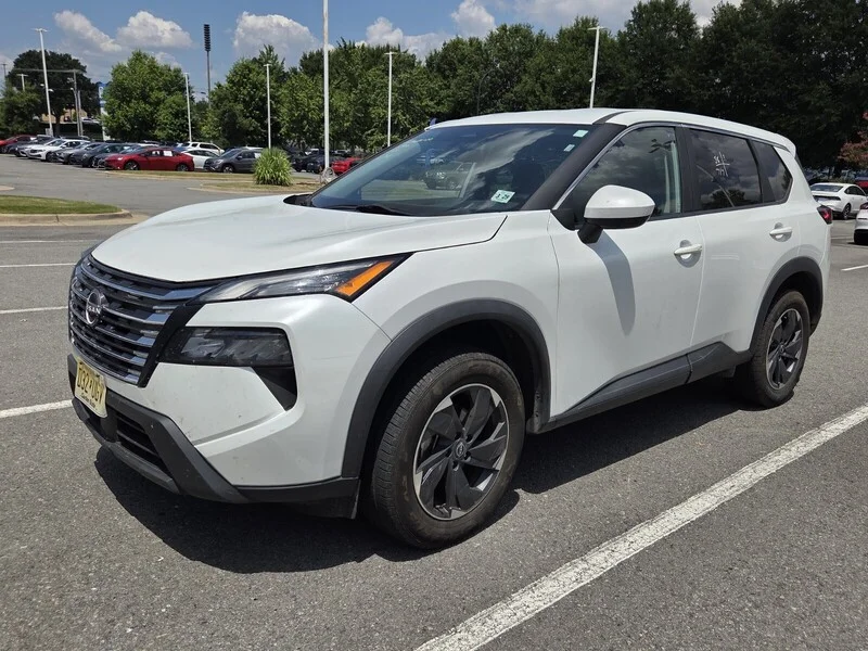 Used 2024 White Pearl NISSAN SV image 1