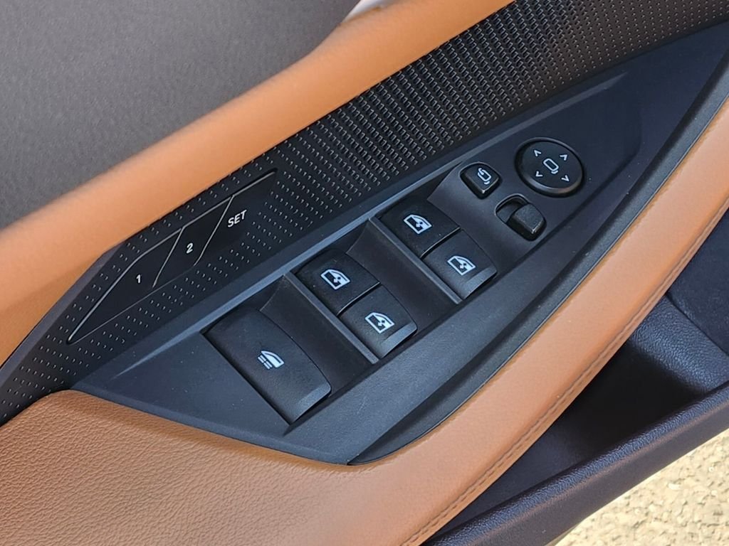 Used 2022 Blue BMW M440i xDrive image 25