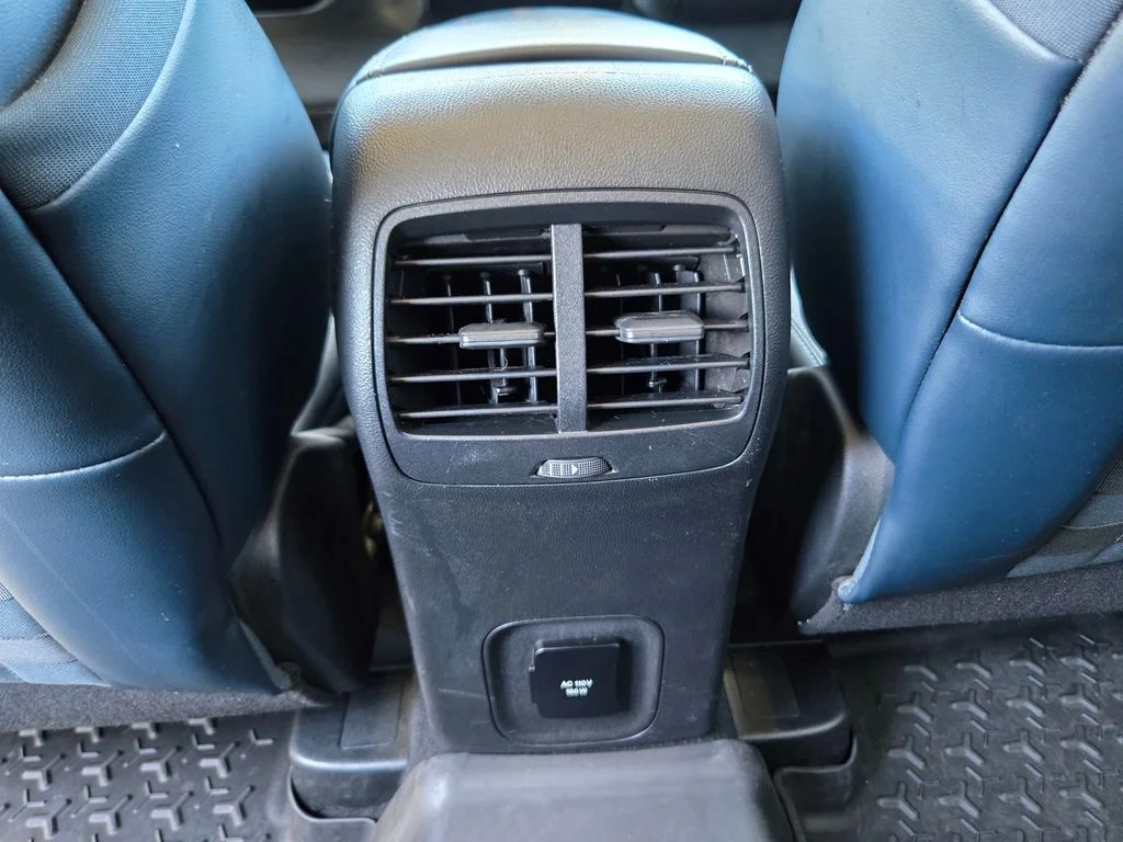 Used 2021  Ford Outer Banks image 13