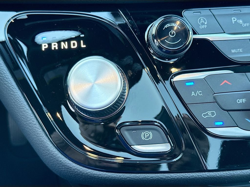 2026 Chrysler Pacifica Select - Photo 22