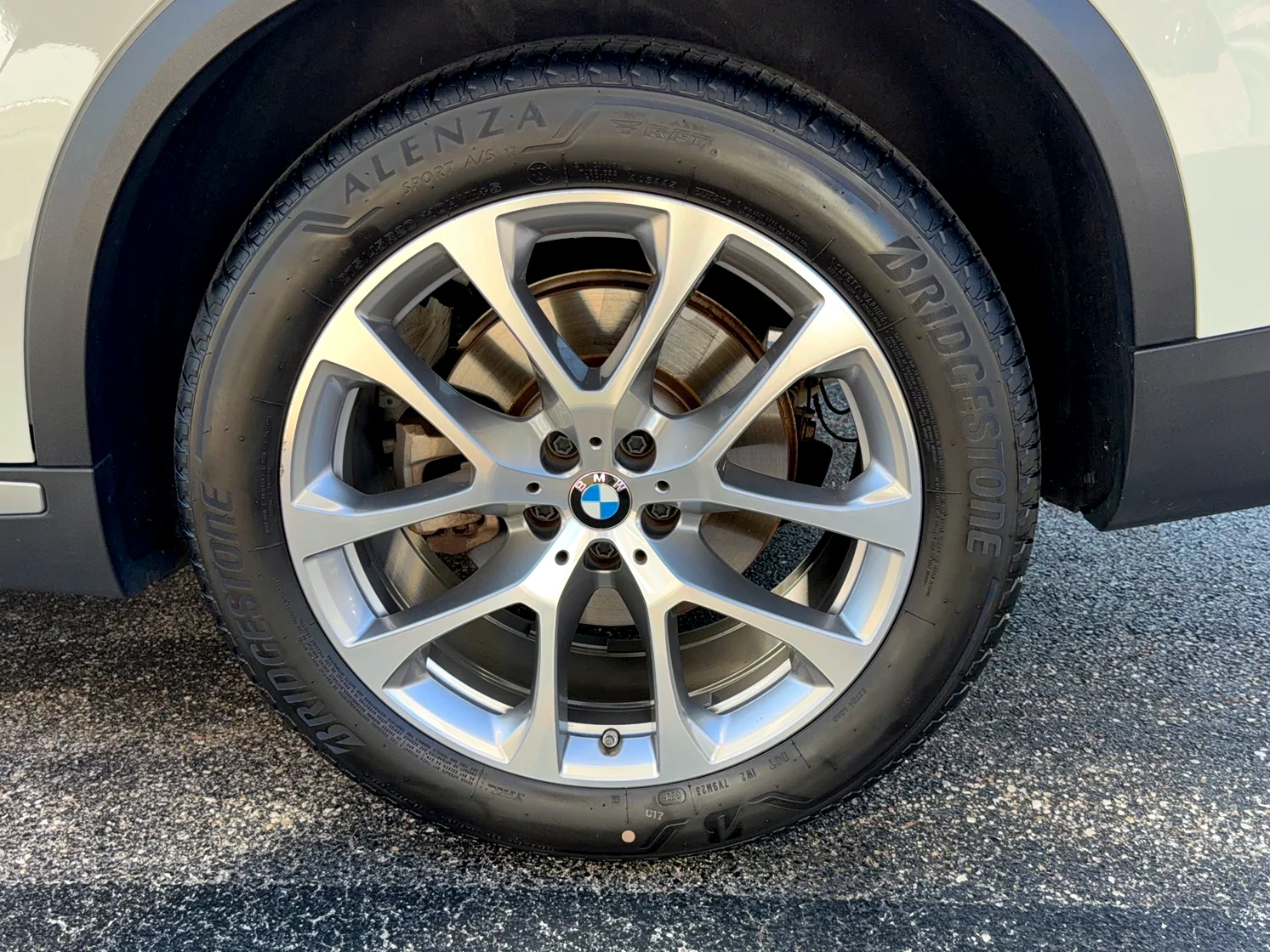 Used 2022 Alpine White BMW xDrive40i image 31