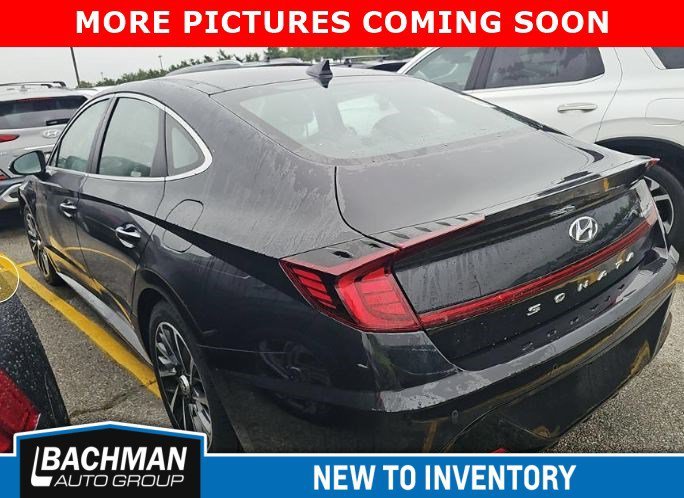 Certified Used 2023 Carbon Blue Hyundai Limited image 2