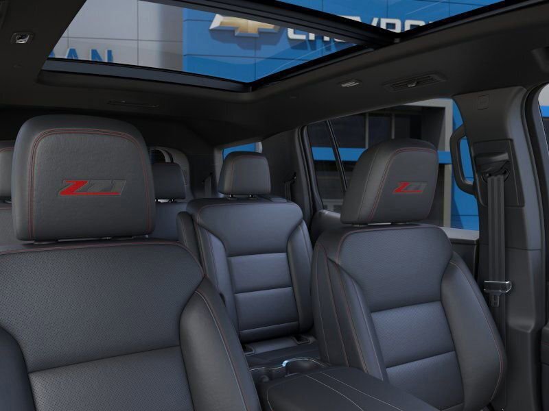 2025 Chevrolet Traverse Z71 - Photo 25