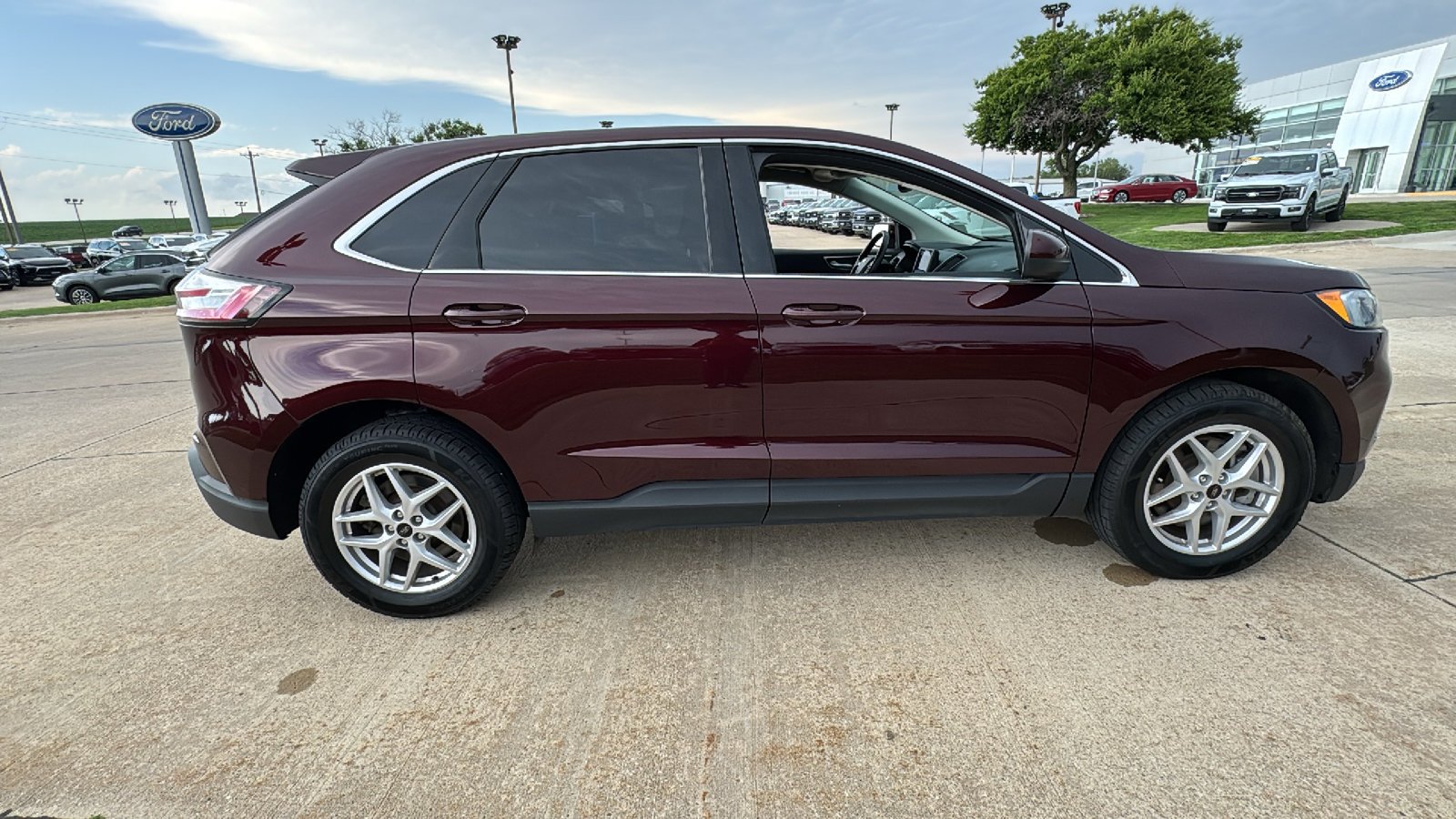 Used 2023 Red Ford SEL image 16