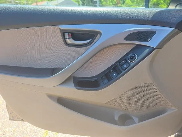 Used 2016 Desert Bronze Hyundai  image 13