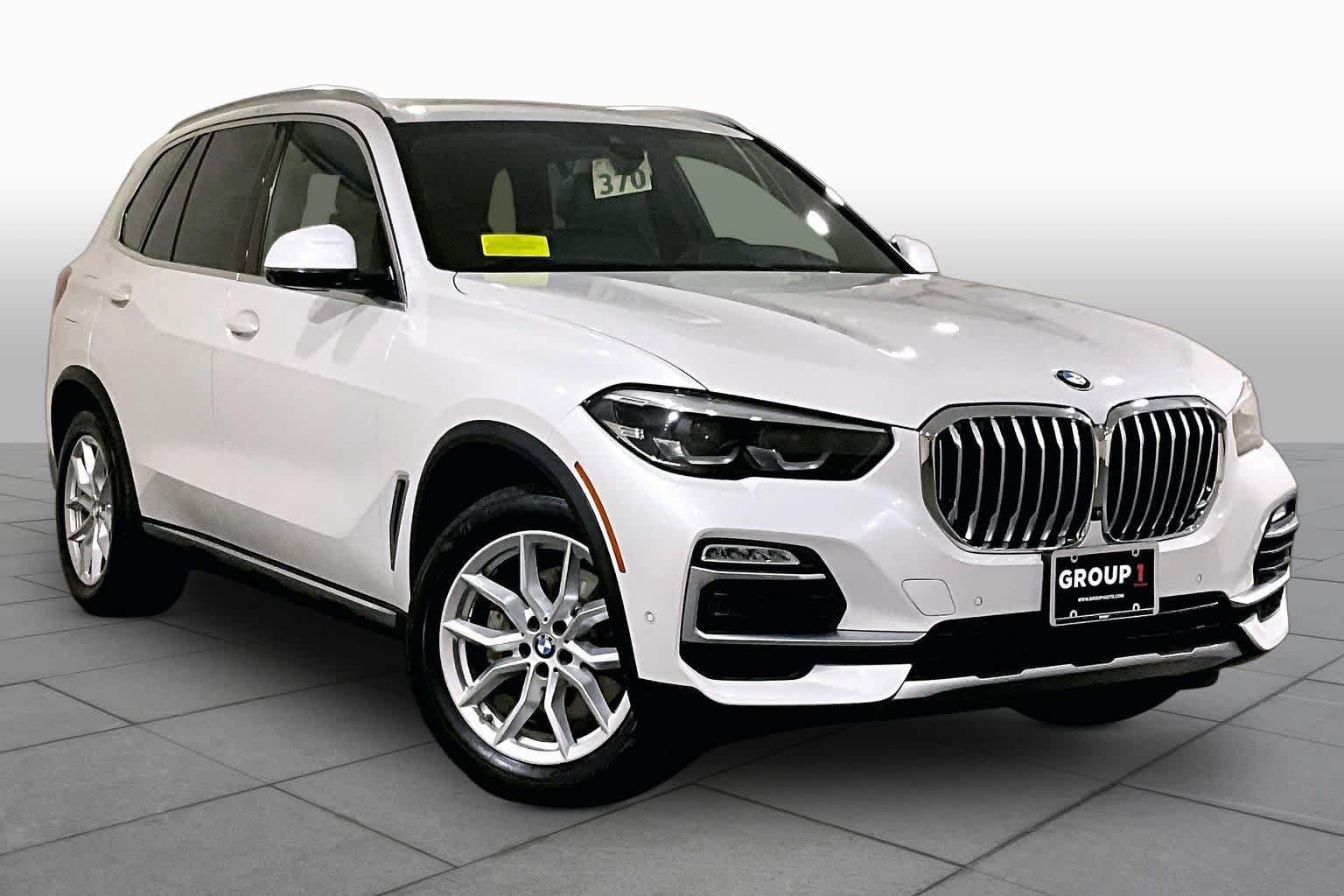 Used 2020 Mineral White Metallic BMW xDrive40i image 2