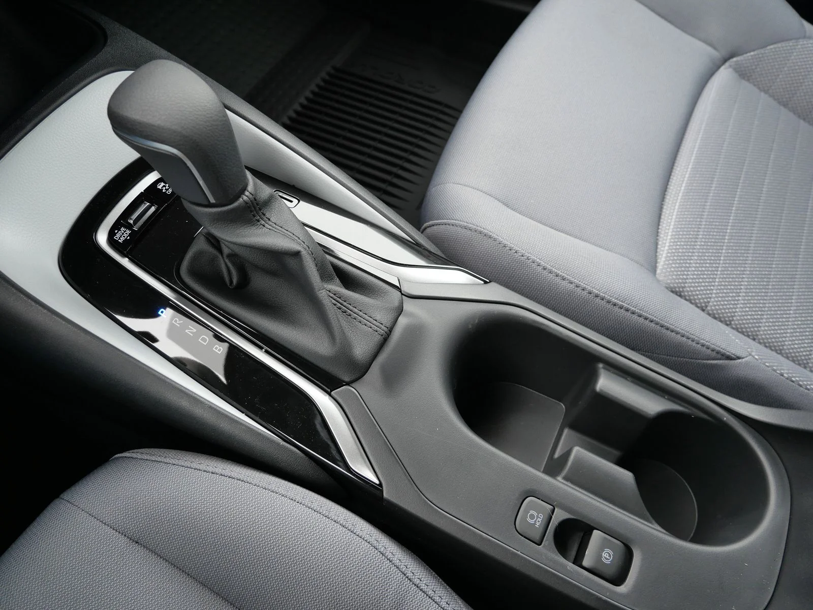 2026 Toyota Corolla SE - Photo 21