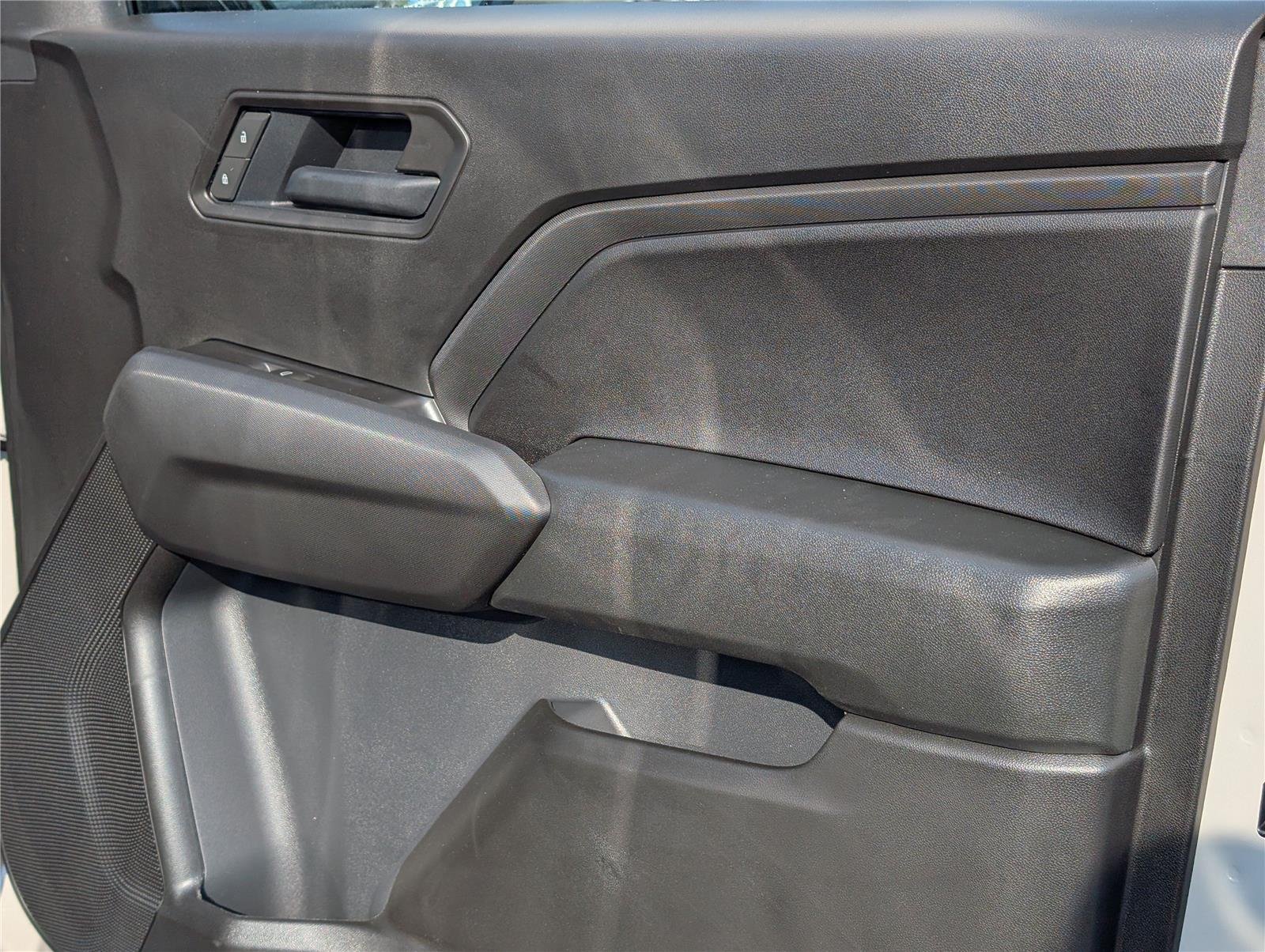 New 2026 White Sands Chevrolet Trail Boss image 37