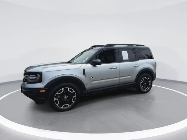 Used 2023 Silver Ford Outer Banks image 5