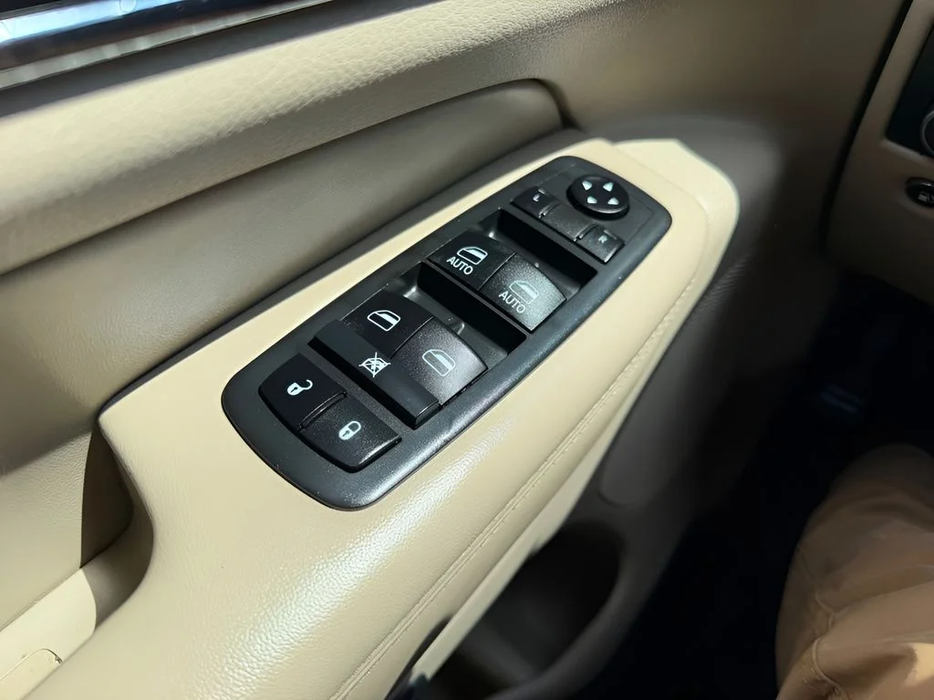 Used 2021 Bright White Clearcoat Jeep Limited image 20