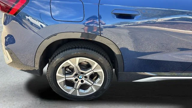 Used 2023 Blue BMW xDrive28i image 43