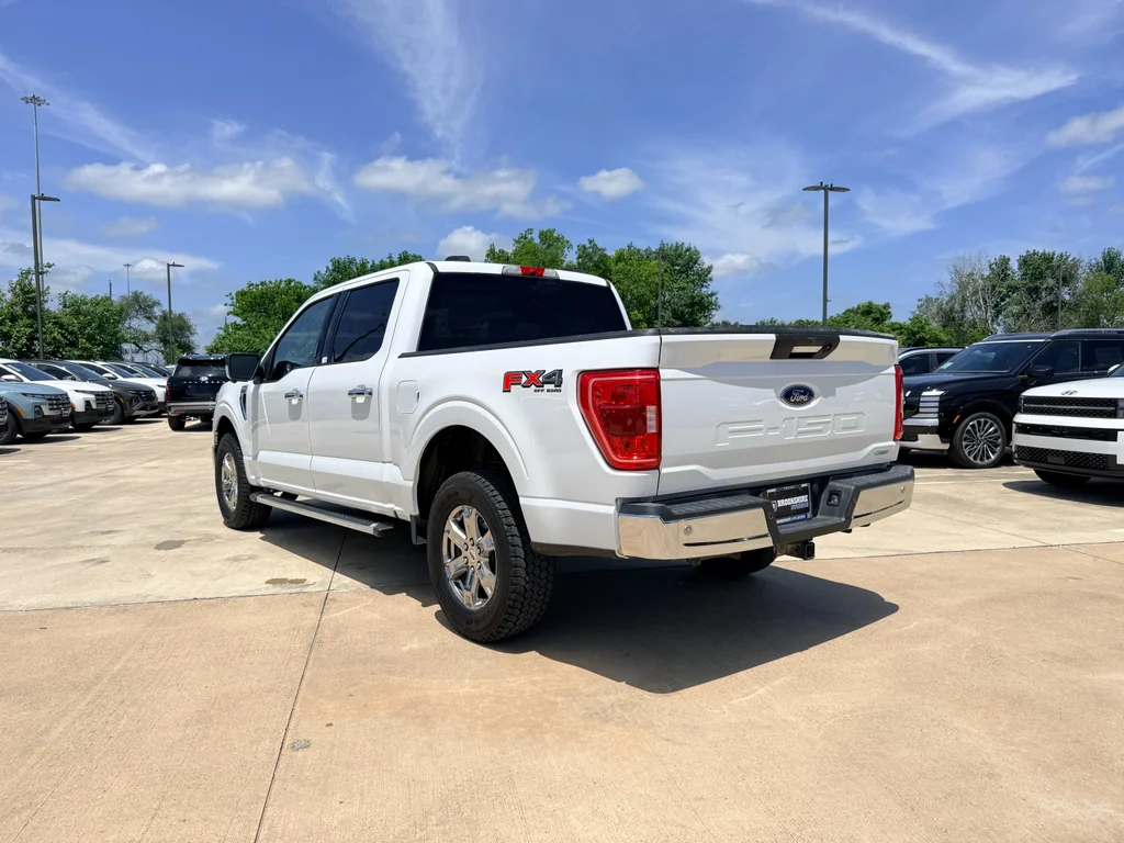 Used 2022 Oxford White Ford XLT image 8