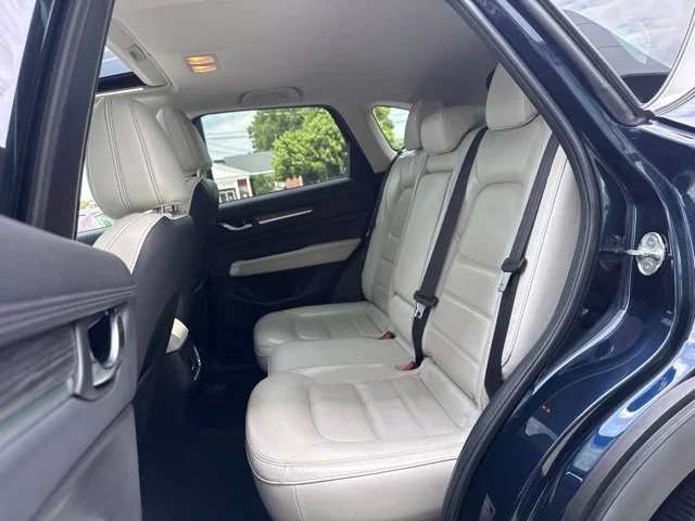 Used 2018 Blue Mazda Grand Touring image 11
