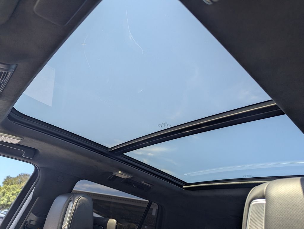 Used 2023 White Cadillac Sport Platinum image 13