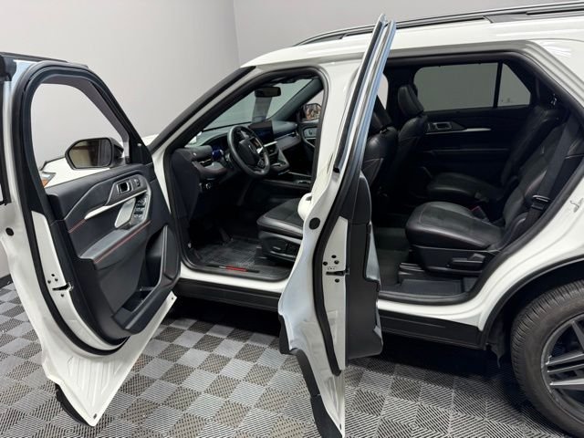 Used 2025 Star White Ford ST image 13