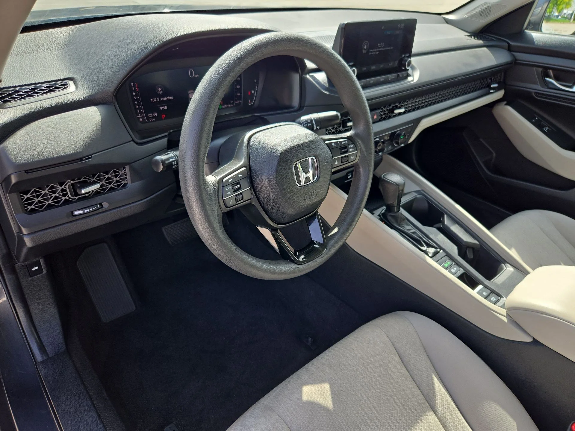 Certified Used 2024 Canyon River Blue Metallic Honda EX image 10