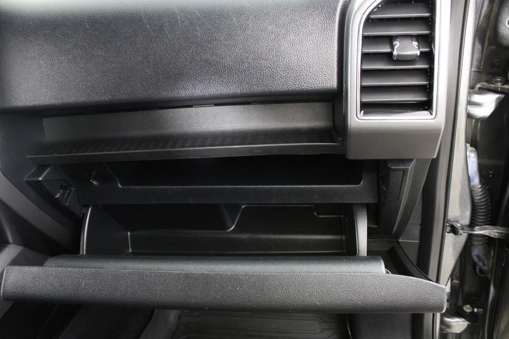 Used 2018 Gray Ford XLT image 13