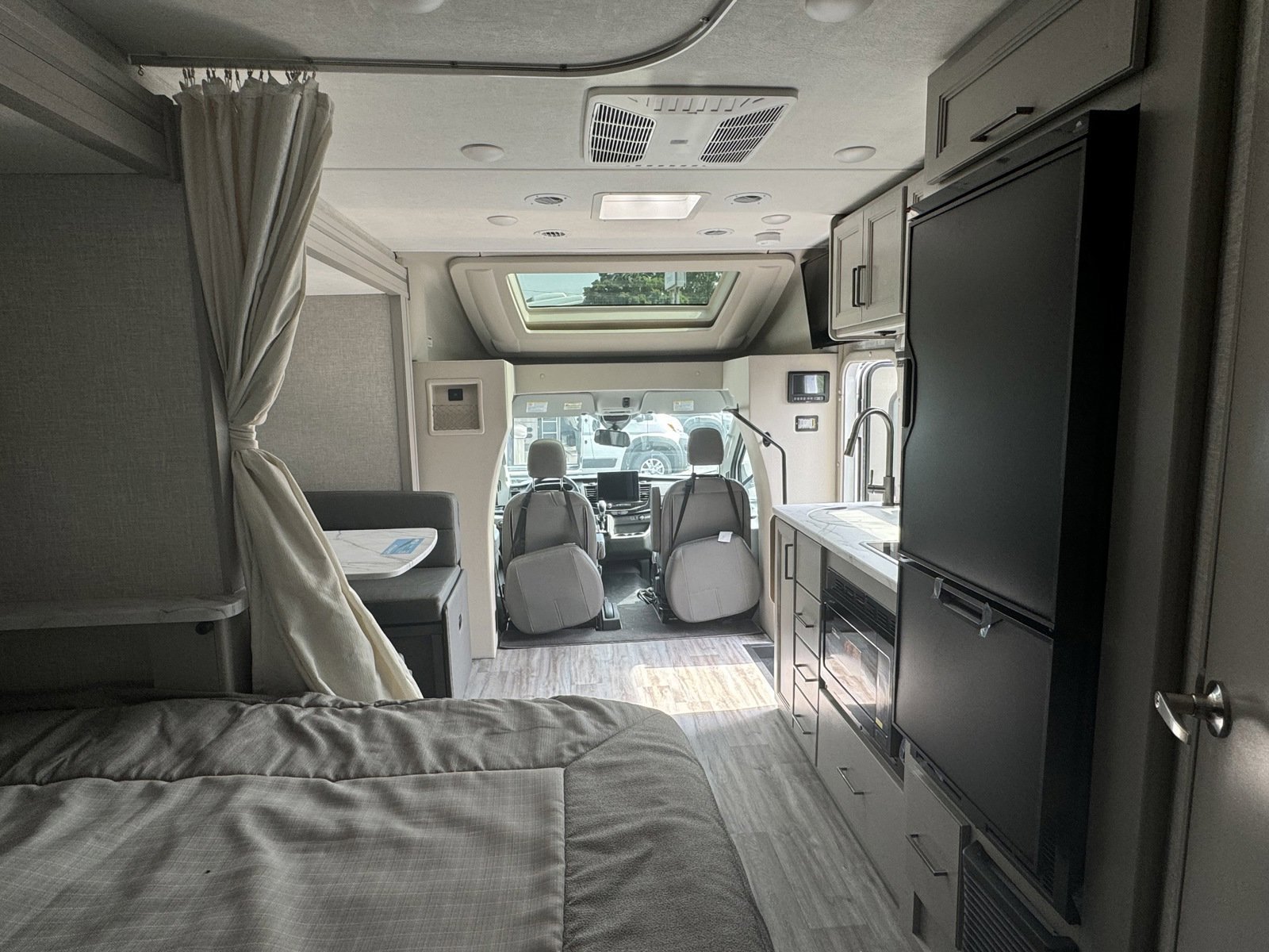 New 2025 Tan Thor Motor Coach 23TW image 13