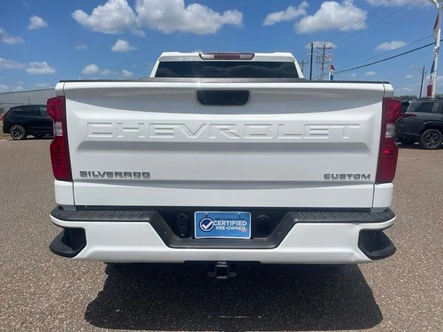 Used 2025 White Chevrolet Custom image 8