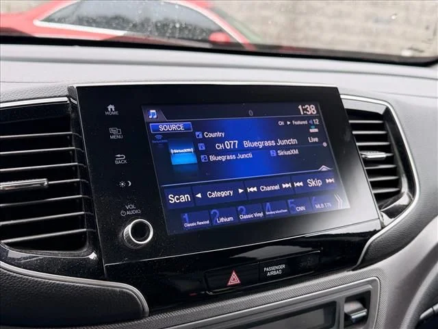 Used 2023 Silver Honda RTL image 18