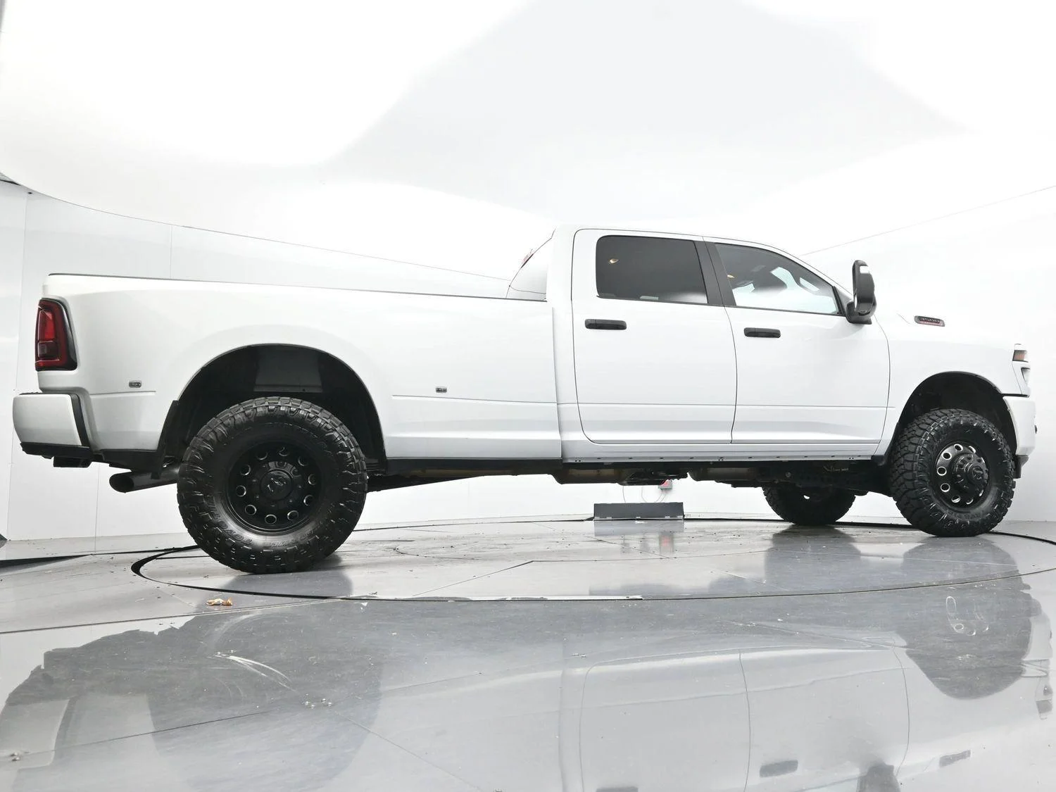 Used 2025 Bright White Clearcoat Ram Big Horn image 44
