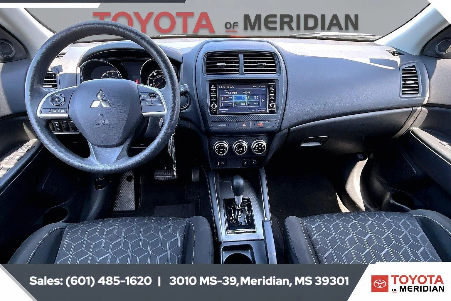 Used 2024 Alloy Silver Metallic Mitsubishi ES image 13