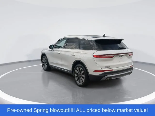 Used 2020 White Lincoln Reserve image 6