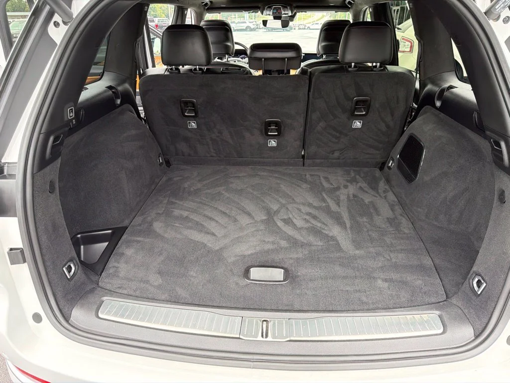 Used 2022 Bright White Clearcoat Jeep Summit Reserve image 11