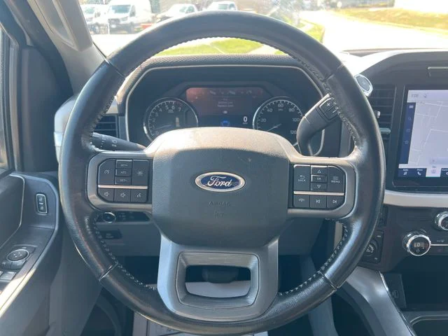 Used 2021 White Ford XLT image 16
