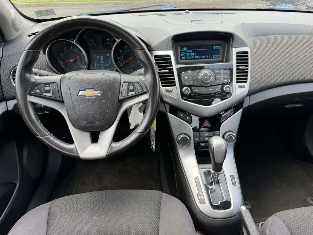 Used 2014 Red Chevrolet 1LT image 15